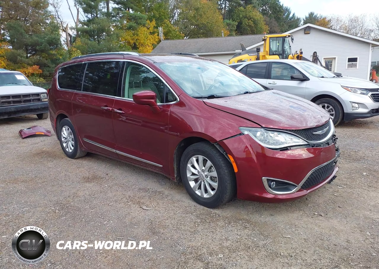 2018 Chrysler Pacifica Touring L Plus