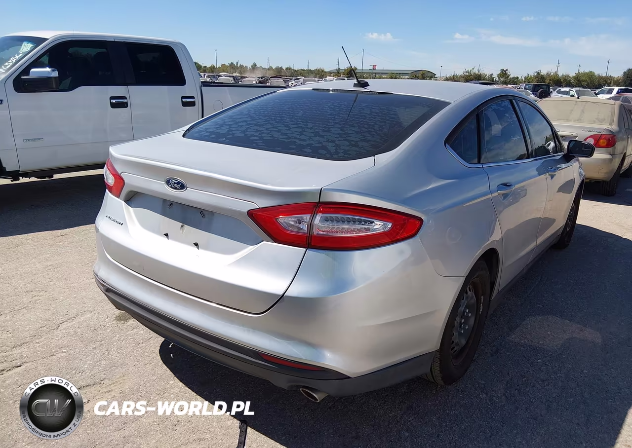 2013 Ford Fusion S VIN:3FA6P0G75DR119246 - 4