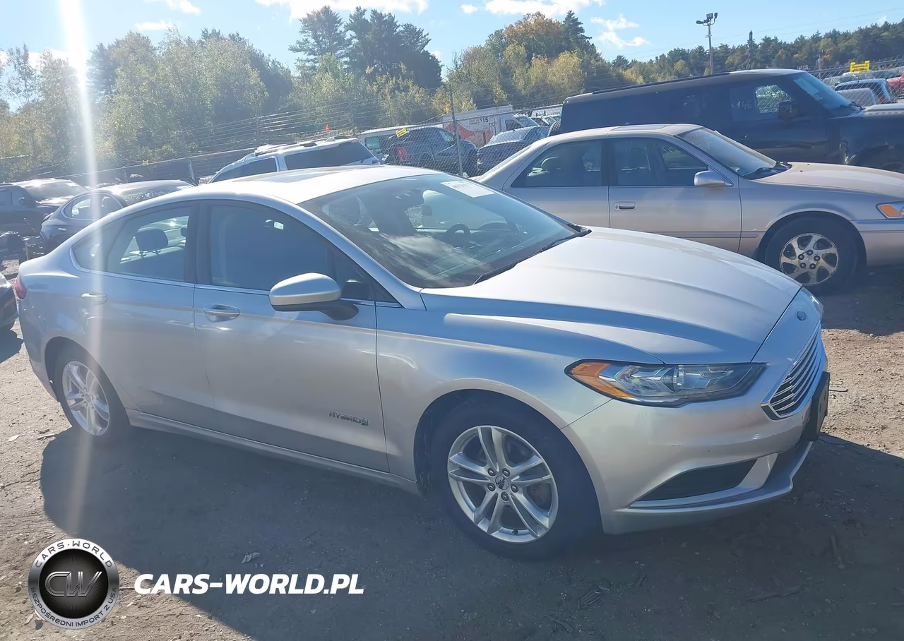 2018 Ford Fusion Hybrid Se VIN:3FA6P0LU2JR116487 - 13