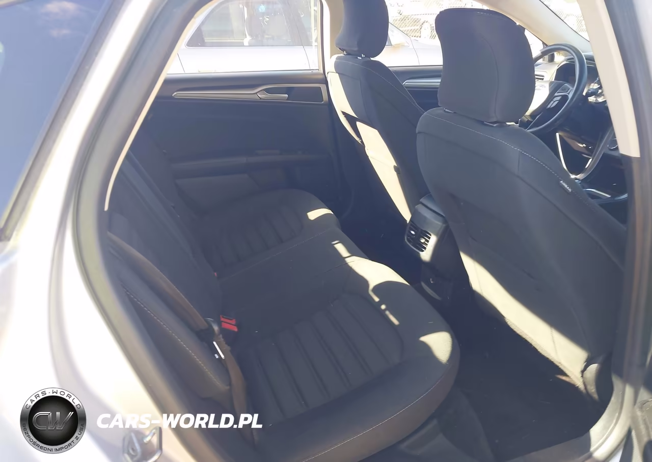 2018 Ford Fusion Hybrid Se VIN:3FA6P0LU2JR116487 - 8