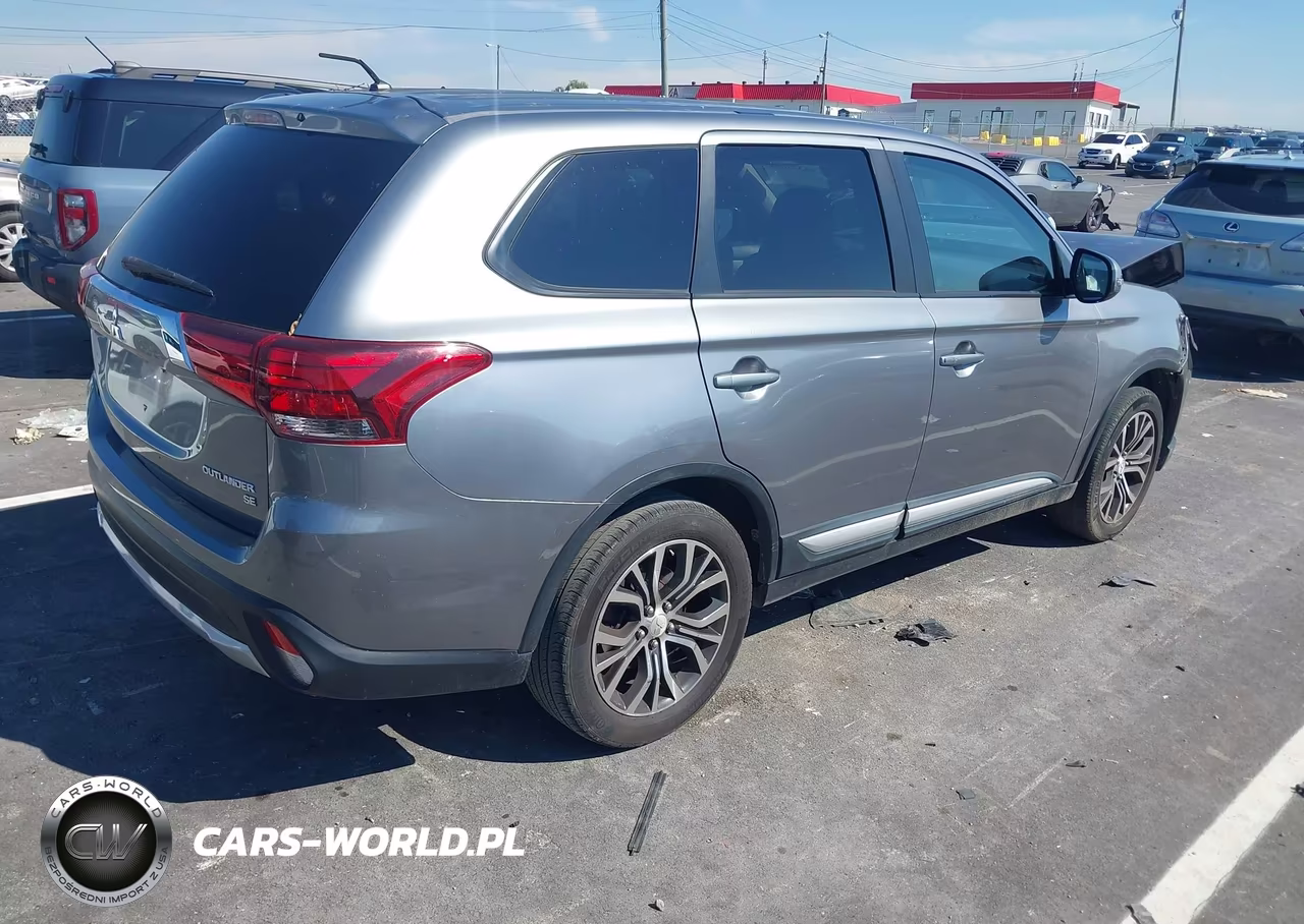 2016 Mitsubishi Outlander Se VIN:JA4AD3A31GZ000446 - 4