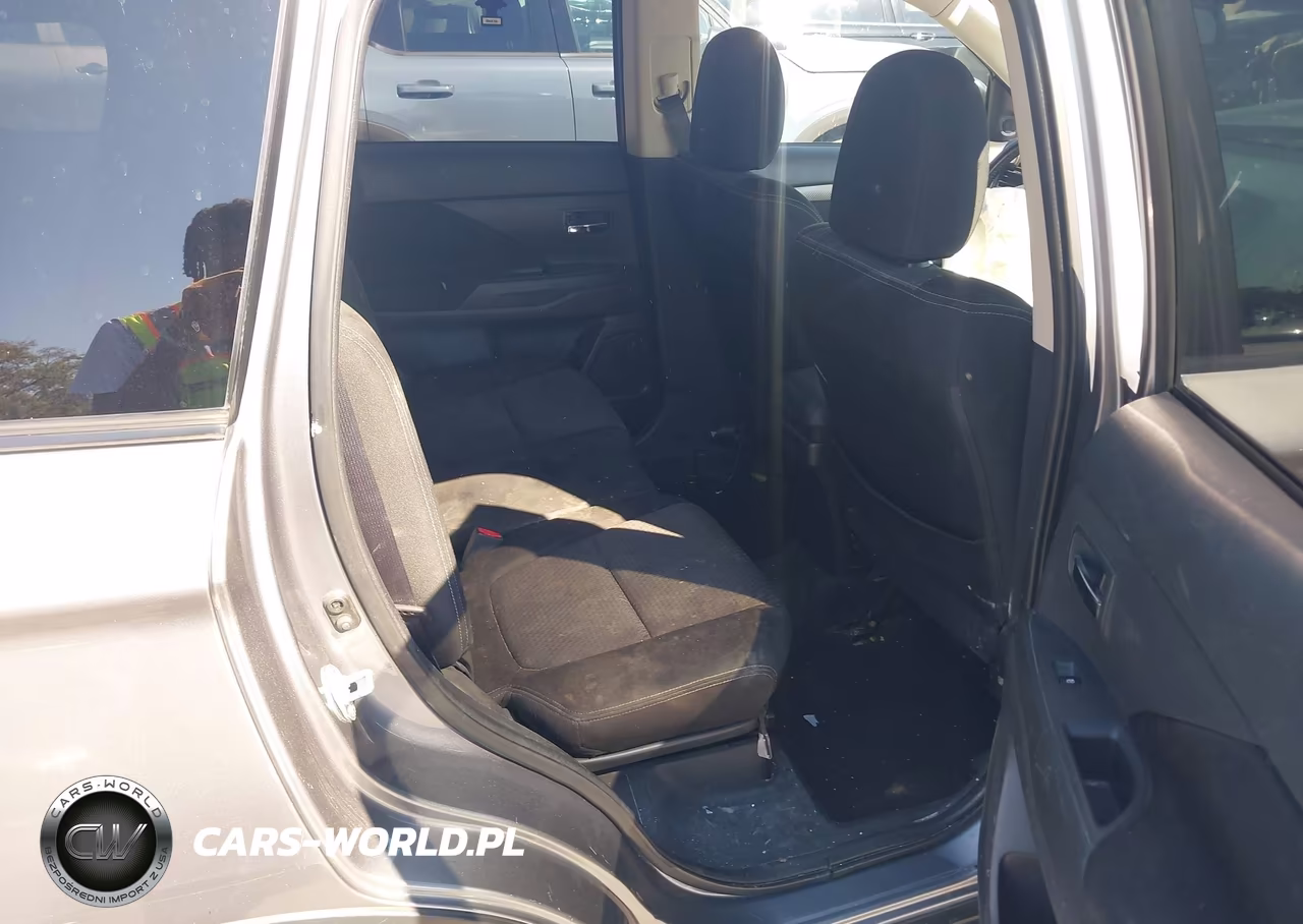 2016 Mitsubishi Outlander Se VIN:JA4AD3A31GZ000446 - 8
