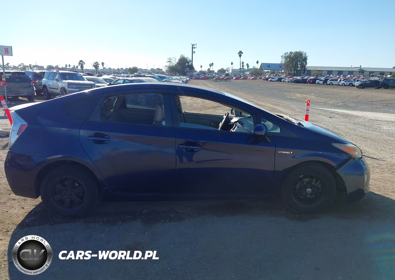 2012 Toyota Prius Five VIN:JTDKN3DUXC1575259 - 13