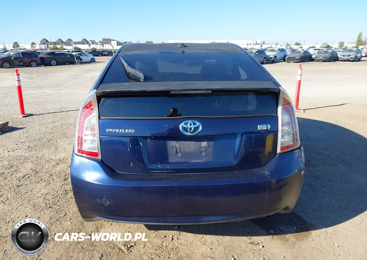 2012 Toyota Prius Five VIN:JTDKN3DUXC1575259 - 16