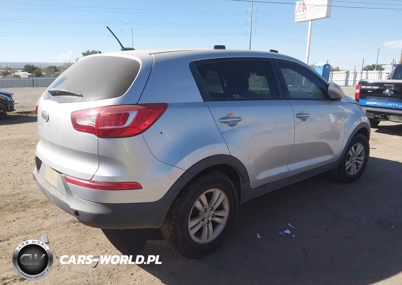 2011 Kia Sportage Lx VIN:KNDPB3A24B7059329 - 4