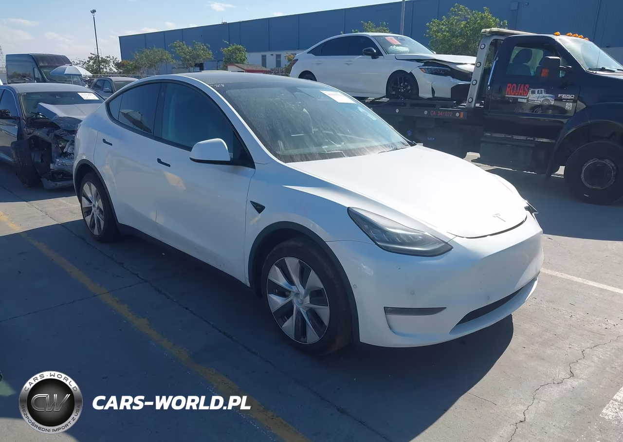 2022 Tesla Model Y Long Range Dual Motor All-Wheel Drive
