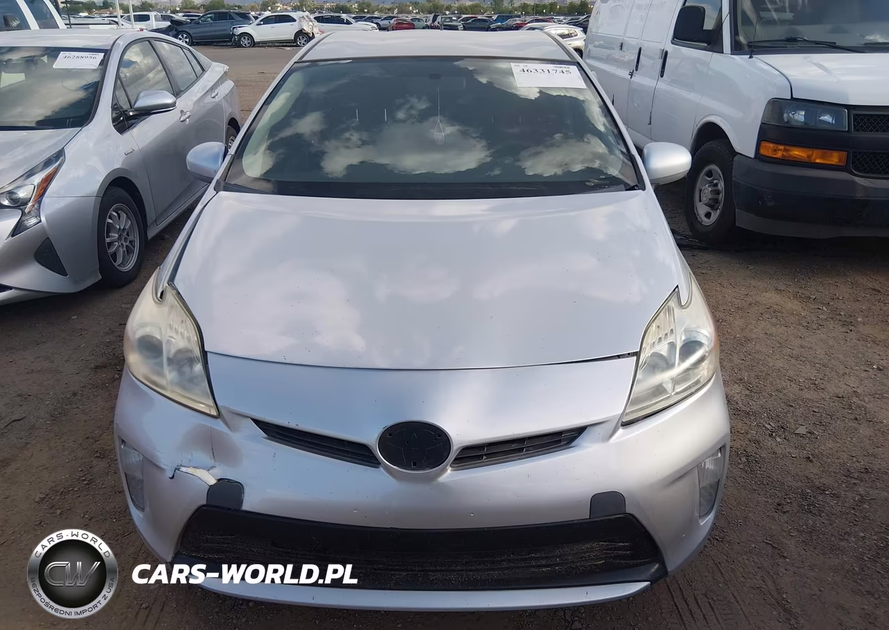 2015 Toyota Prius Two VIN:JTDKN3DU1F0449737 - 11