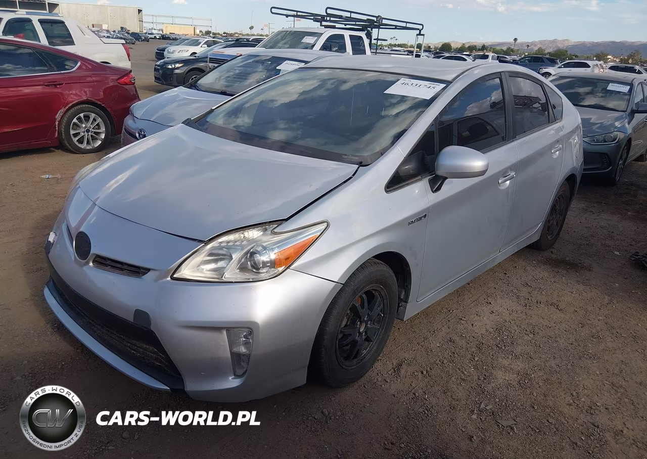 2015 Toyota Prius Two VIN:JTDKN3DU1F0449737 - 2