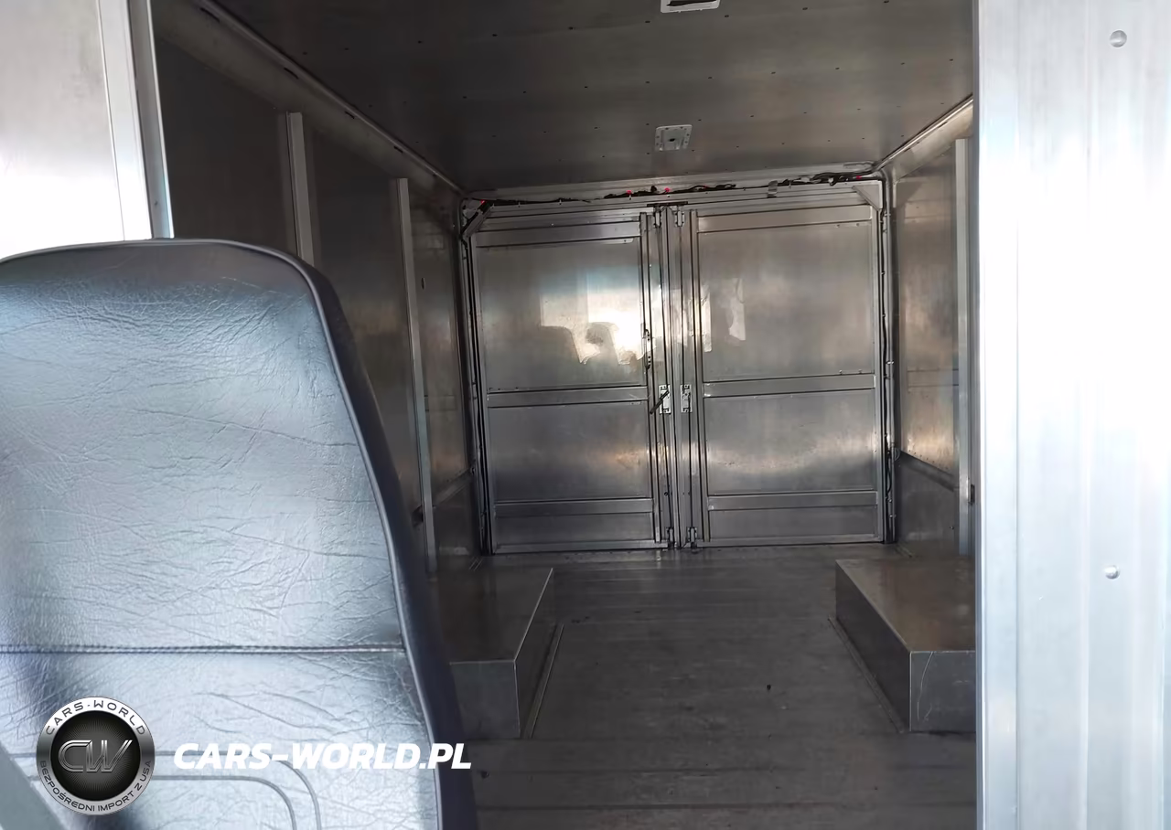 2019 Ford E-350 Stripped VIN:1FC3E3K66KDC01480 - 8