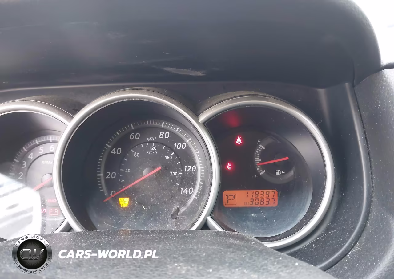 2010 Nissan Versa 1.8S VIN:3N1BC1AP2AL360721 - 7