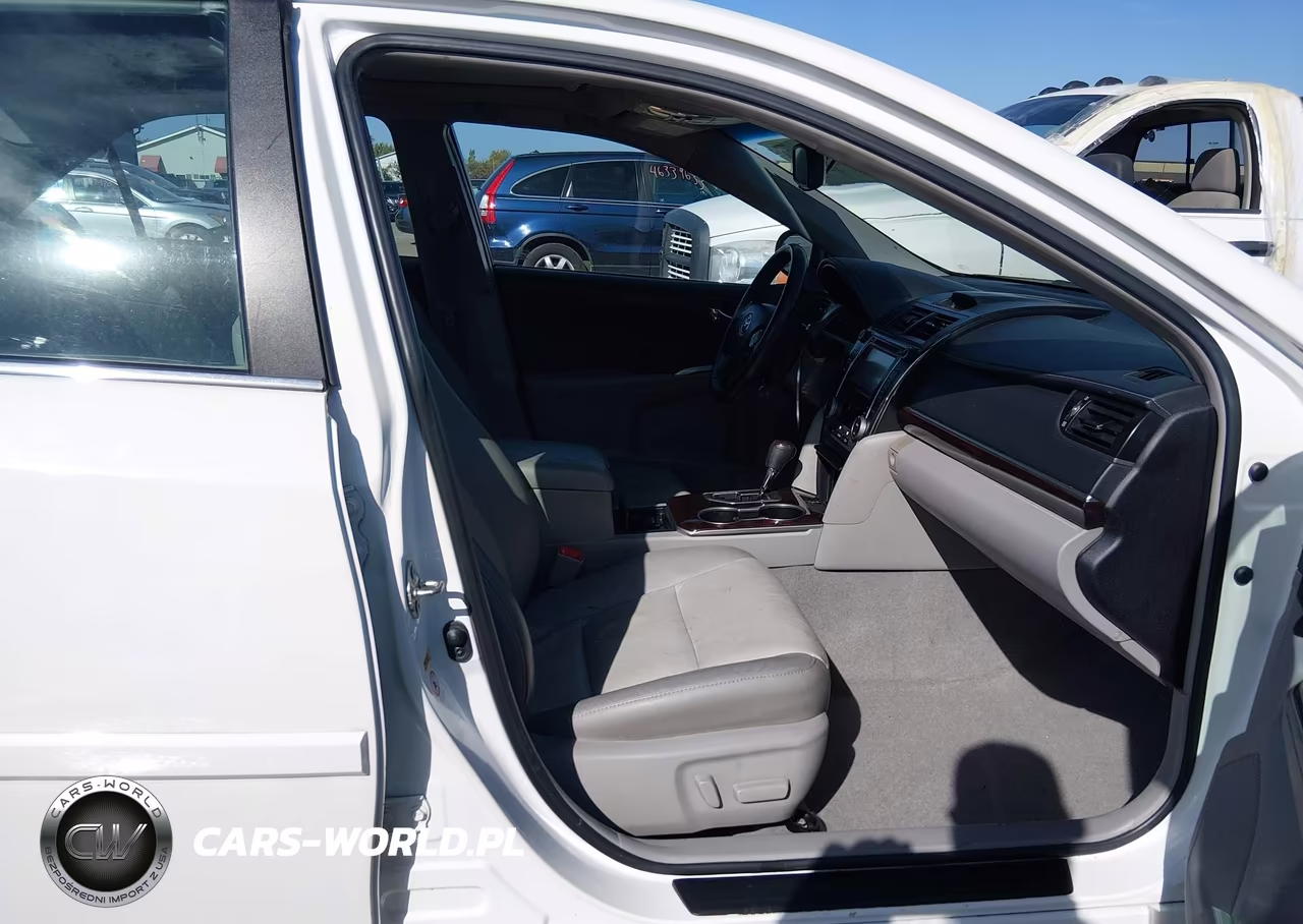 2014 Toyota Camry Xle VIN:4T1BF1FK4EU731158 - 5