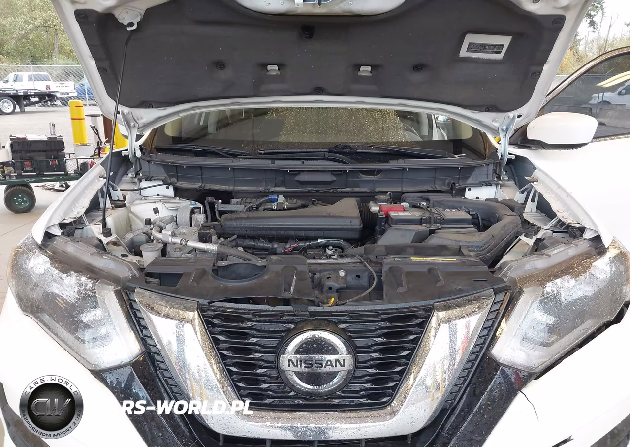 2019 Nissan Rogue S VIN:5N1AT2MT4KC773241 - 10