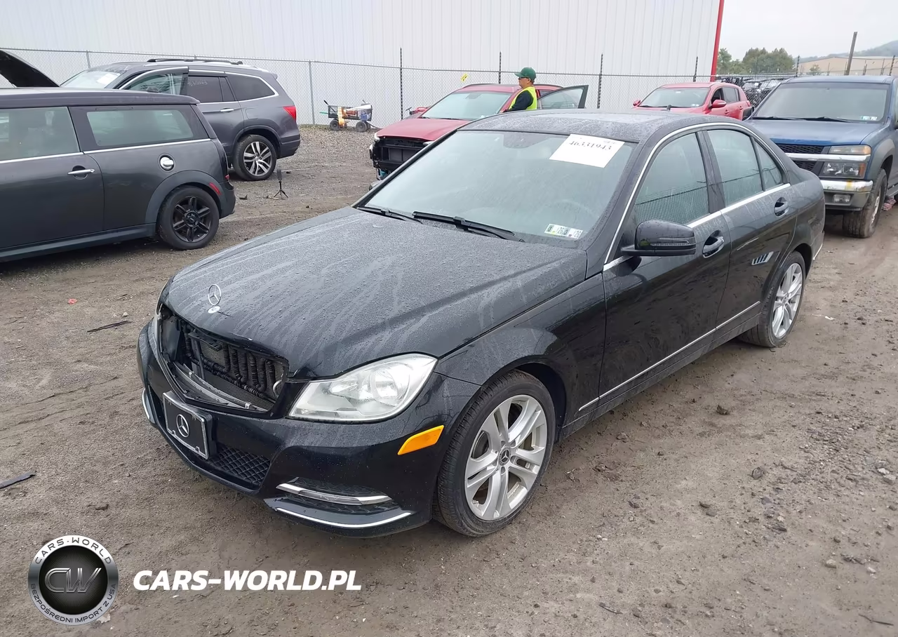 2013 Mercedes-Benz C 300 Luxury 4Matic VIN:WDDGF8ABXDA868055 - 2