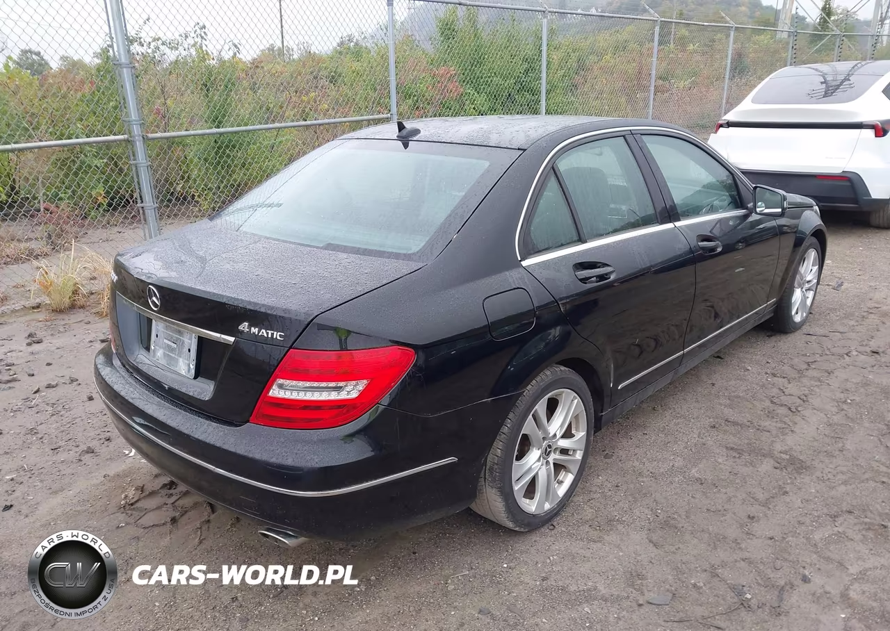 2013 Mercedes-Benz C 300 Luxury 4Matic VIN:WDDGF8ABXDA868055 - 4