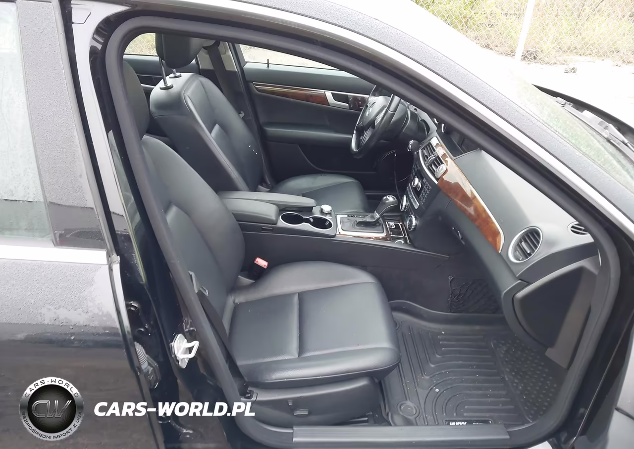 2013 Mercedes-Benz C 300 Luxury 4Matic VIN:WDDGF8ABXDA868055 - 5