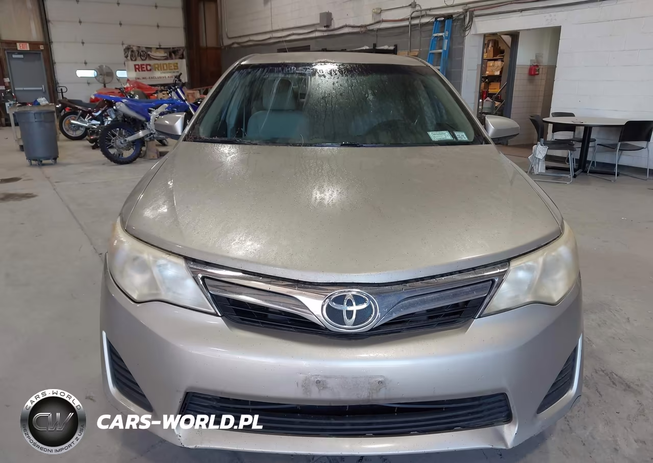 2013 Toyota Camry Le VIN:4T4BF1FK2DR334827 - 12