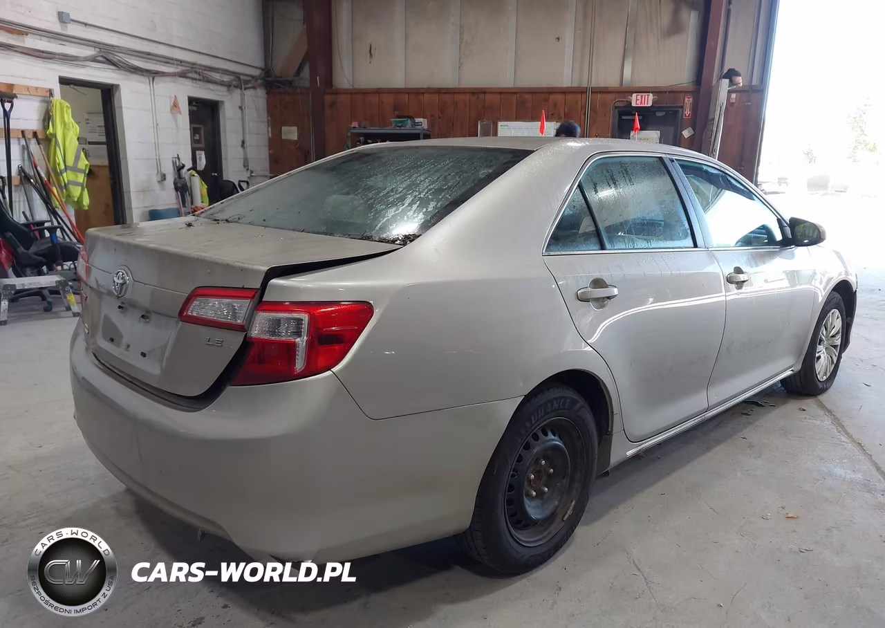 2013 Toyota Camry Le VIN:4T4BF1FK2DR334827 - 4