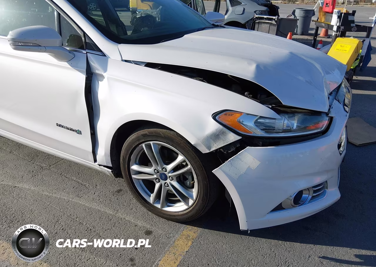 2015 Ford Fusion Hybrid Se VIN:3FA6P0LU6FR226739 - 13