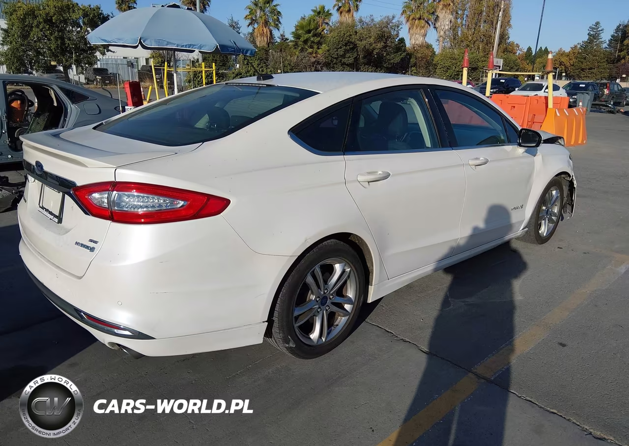 2015 Ford Fusion Hybrid Se VIN:3FA6P0LU6FR226739 - 4