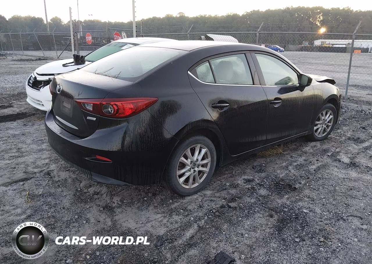 2017 Mazda Mazda3 Sport VIN:3MZBN1U7XHM133491 - 4