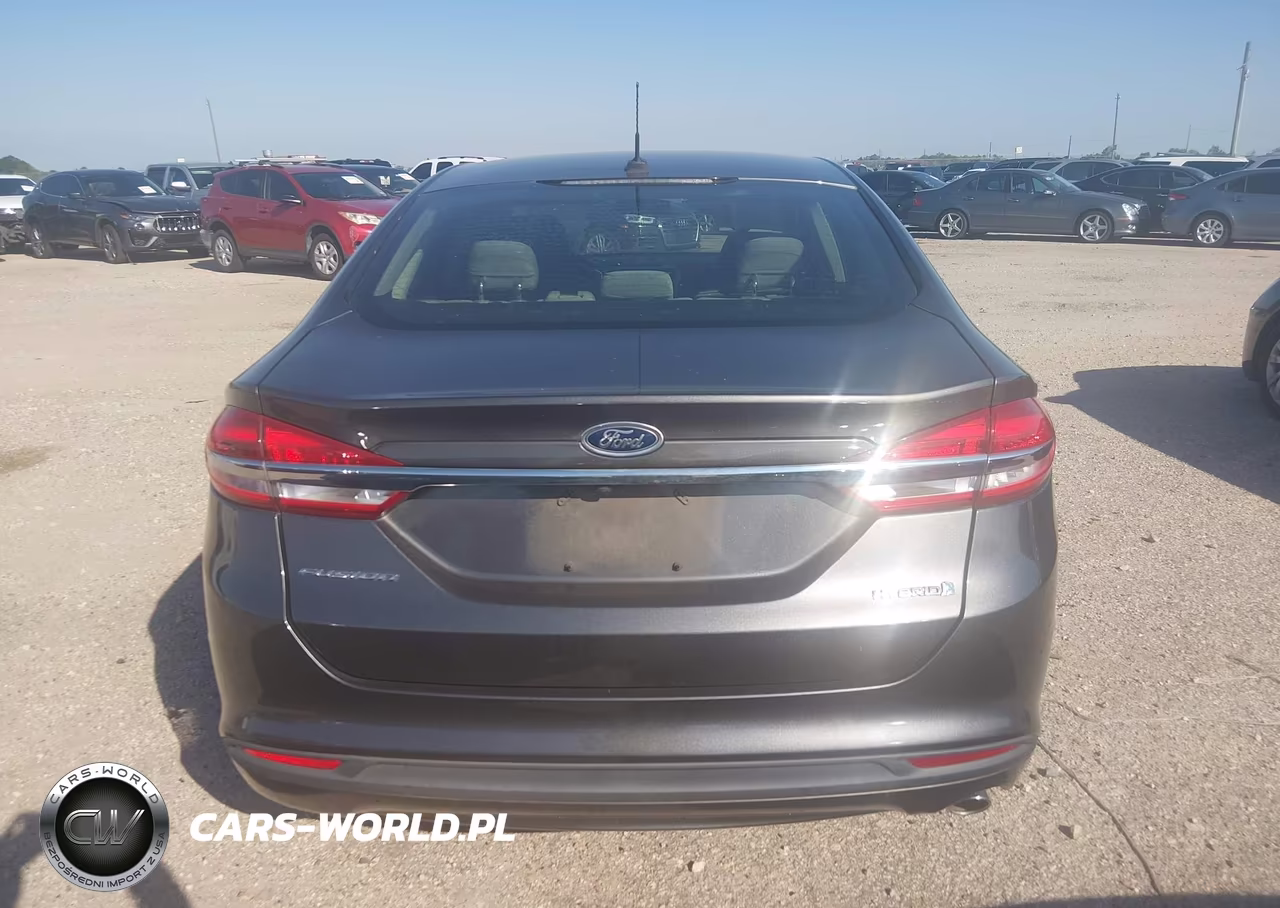 2018 Ford Fusion Hybrid S VIN:3FA6P0UU2JR198378 - 16