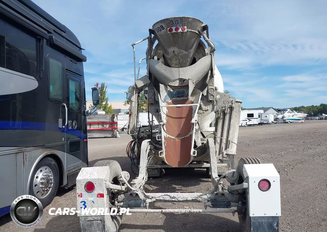 2018 Mack Granite VIN:1M2AX04C7JM039811 - 8