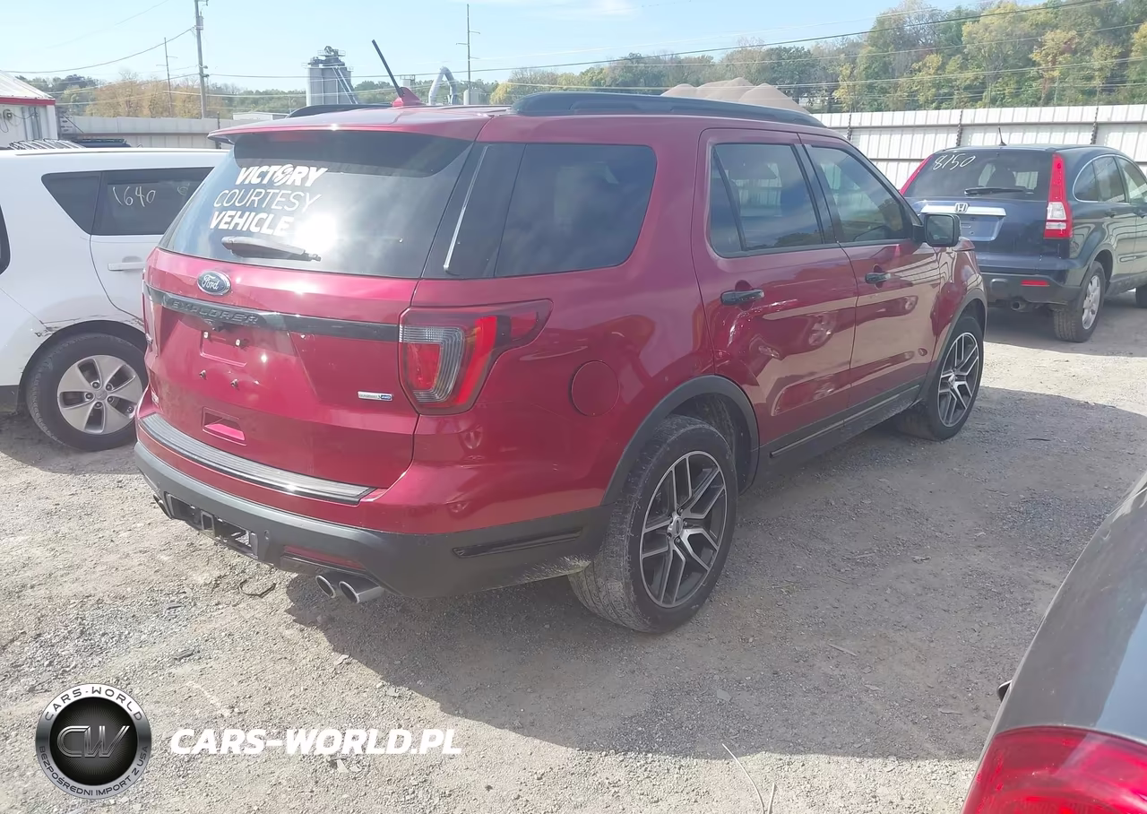 2018 Ford Explorer Sport VIN:1FM5K8GT8JGB66012 - 4