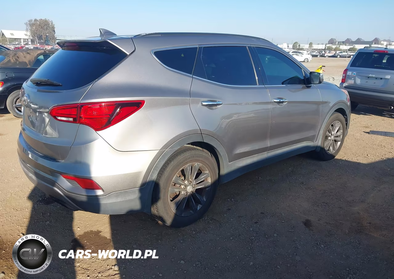 2018 Hyundai Santa Fe Sport 2.0T VIN:5NMZU4LA5JH084678 - 4