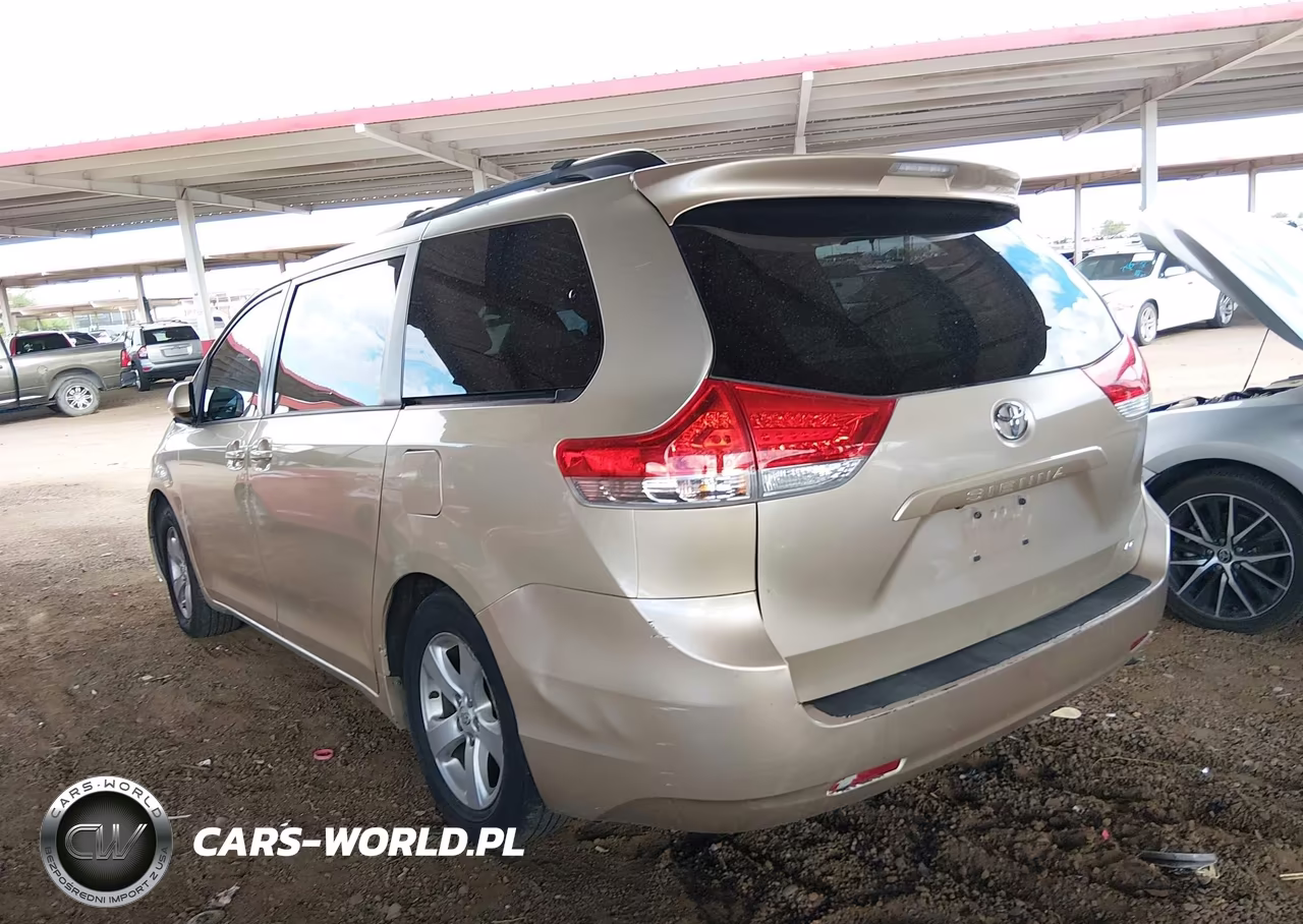 2014 Toyota Sienna Le V6 8 Passenger VIN:5TDKK3DC2ES407945 - 6