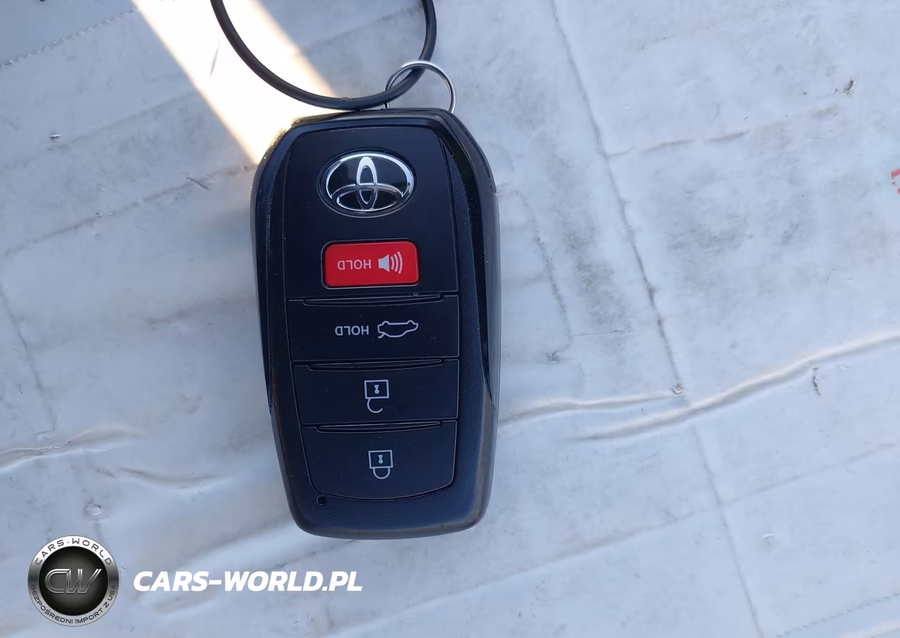 2026 Toyota Camry Le VIN:4T1DAACK8TU728904 - 11