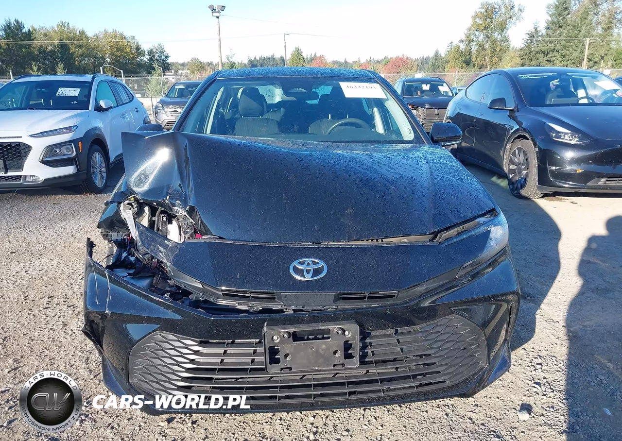 2026 Toyota Camry Le VIN:4T1DAACK8TU728904 - 12