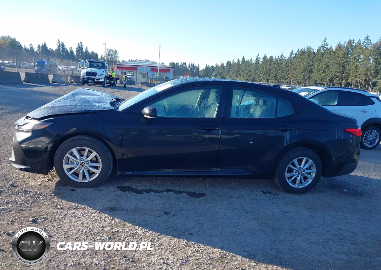 2026 Toyota Camry Le VIN:4T1DAACK8TU728904 - 14