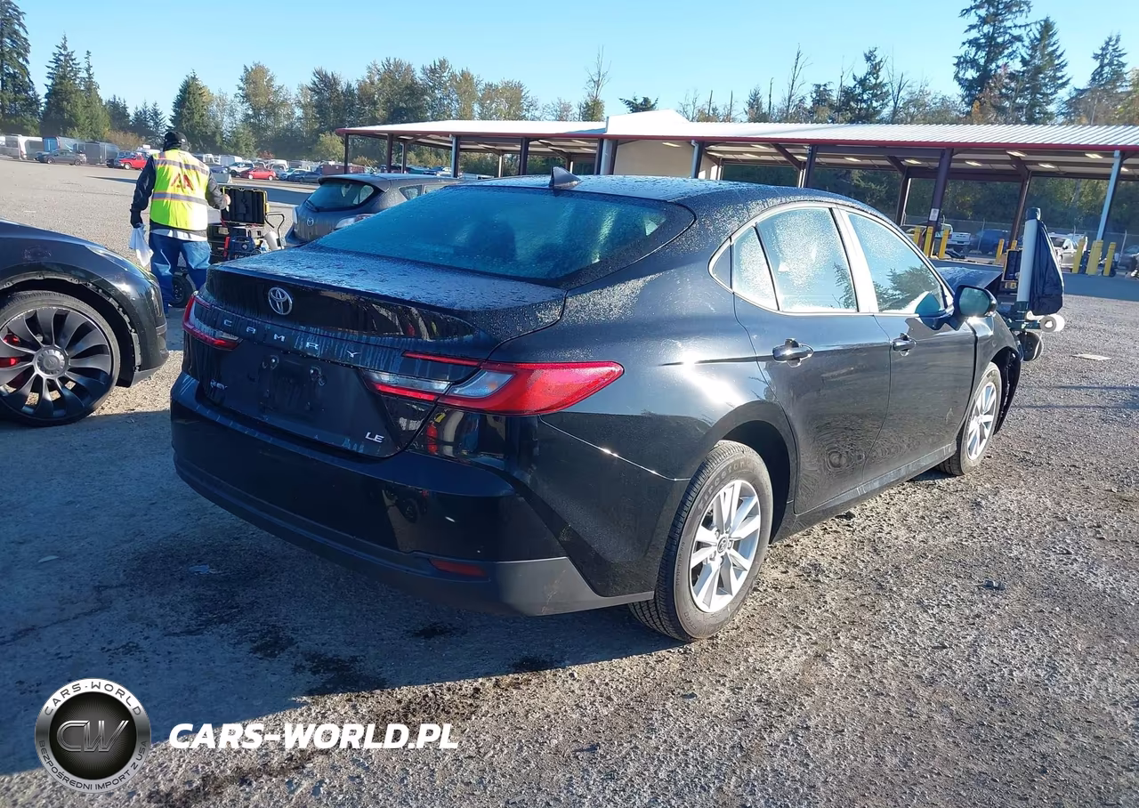 2026 Toyota Camry Le VIN:4T1DAACK8TU728904 - 4