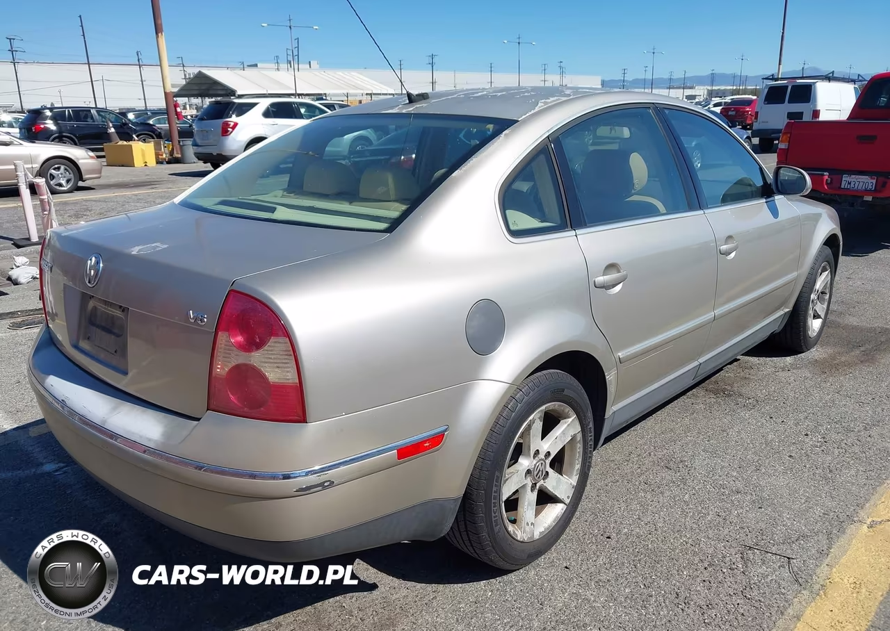 2004 Volkswagen Passat Glx VIN:WVWRH63B04P240646 - 4