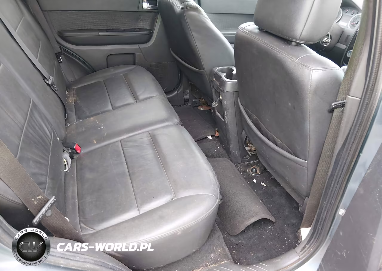 2010 Ford Escape Limited VIN:1FMCU9EG1AKC12936 - 8