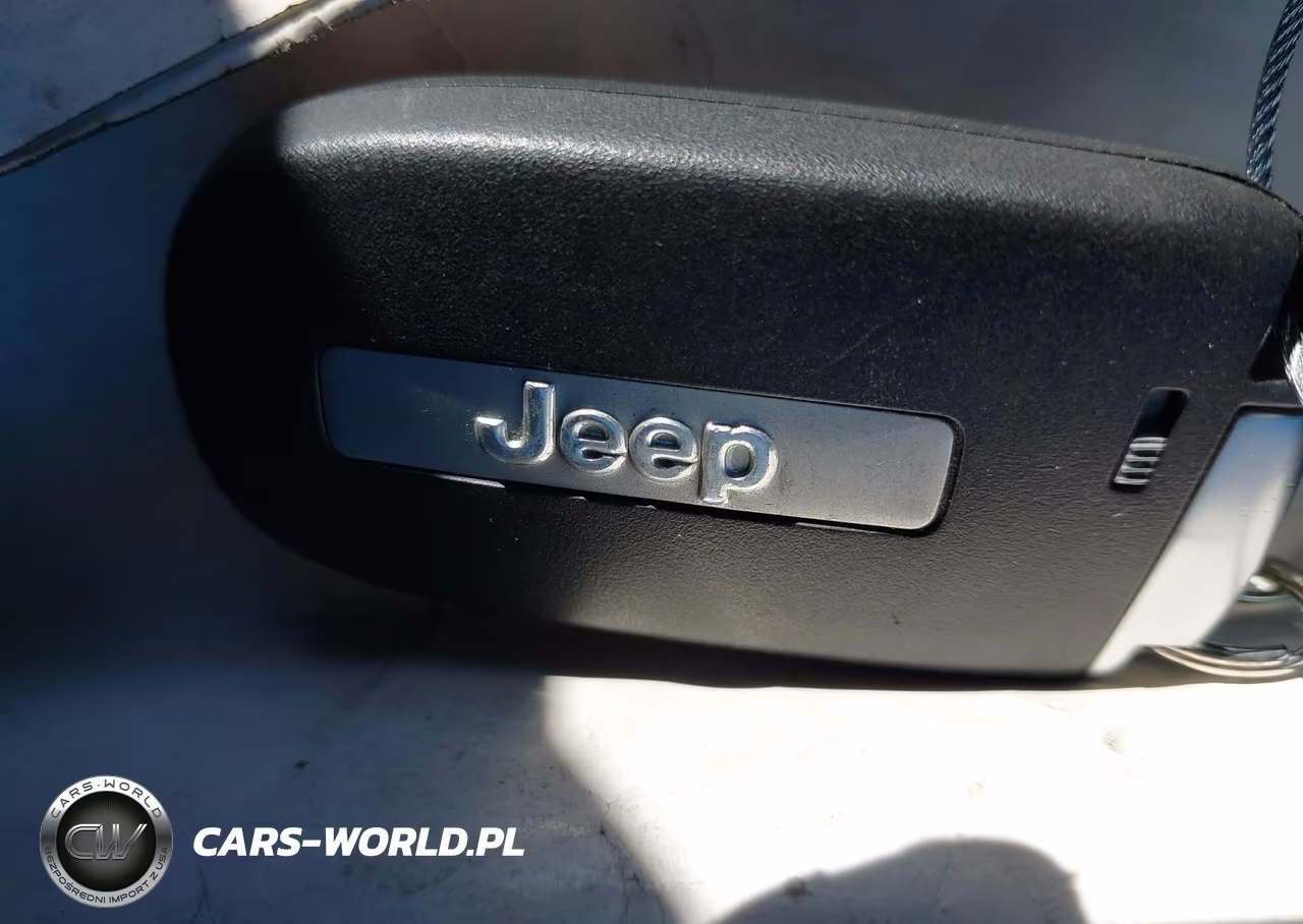 2022 Jeep Cherokee Limited 4X4 VIN:1C4PJMDX4ND550943 - 11