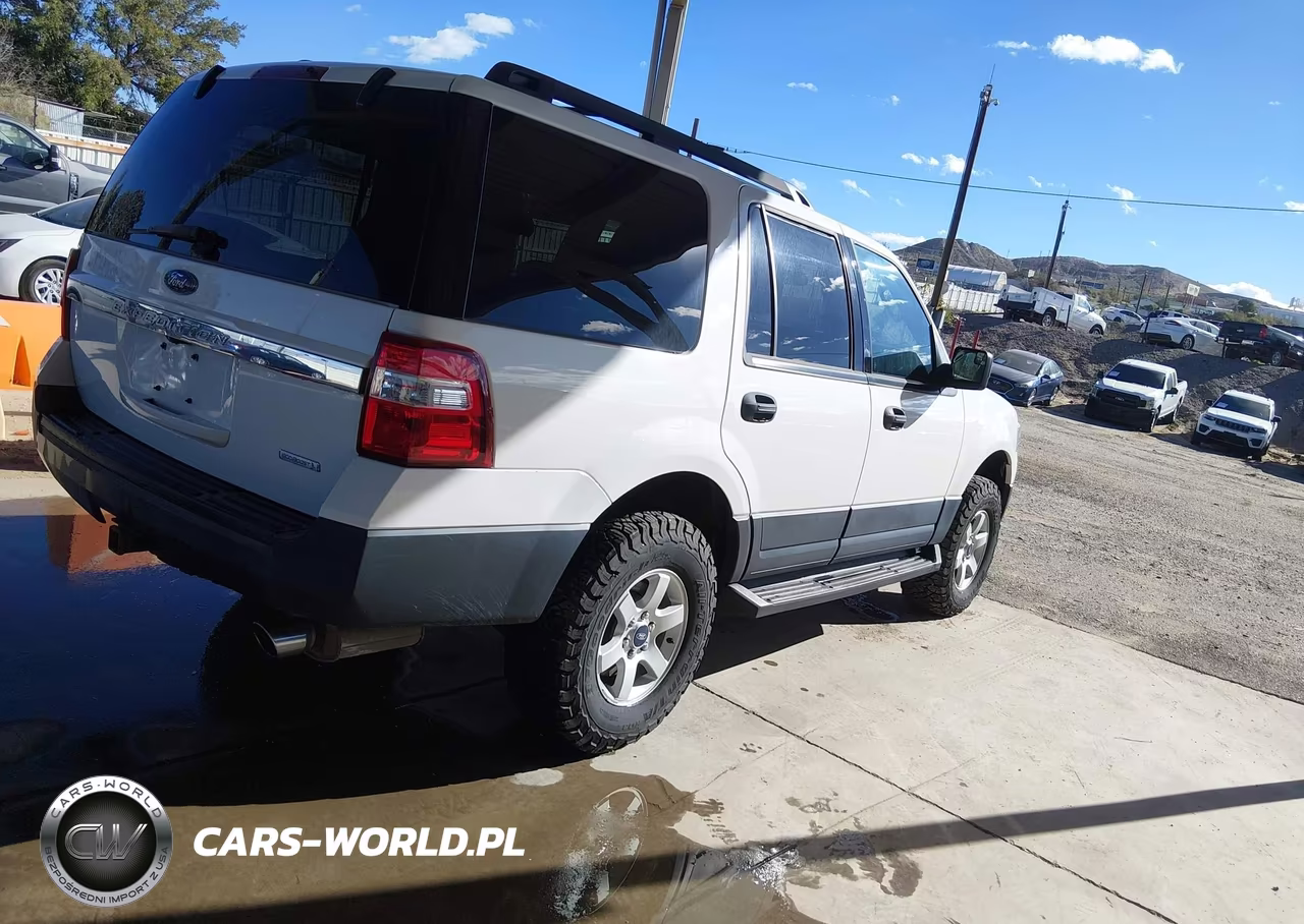 2017 Ford Expedition Xl VIN:1FMJU1GT4HEA03010 - 4