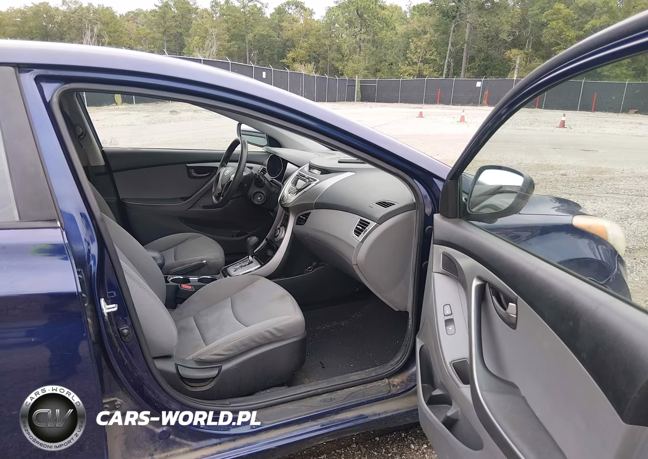 2012 Hyundai Elantra Gls VIN:5NPDH4AE9CH122746 - 5
