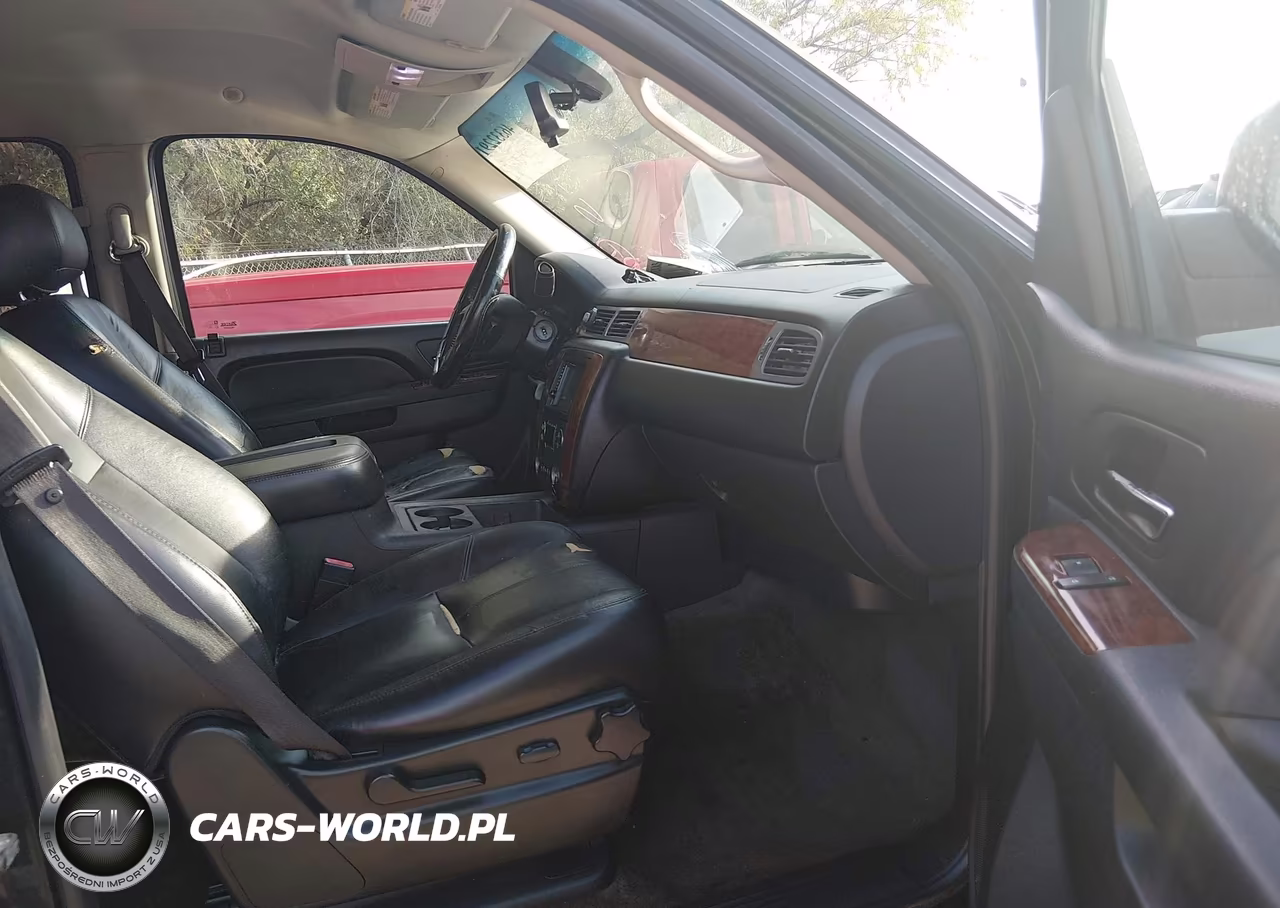 2010 Chevrolet Tahoe Lt VIN:1GNMCBE3XAR196797 - 5