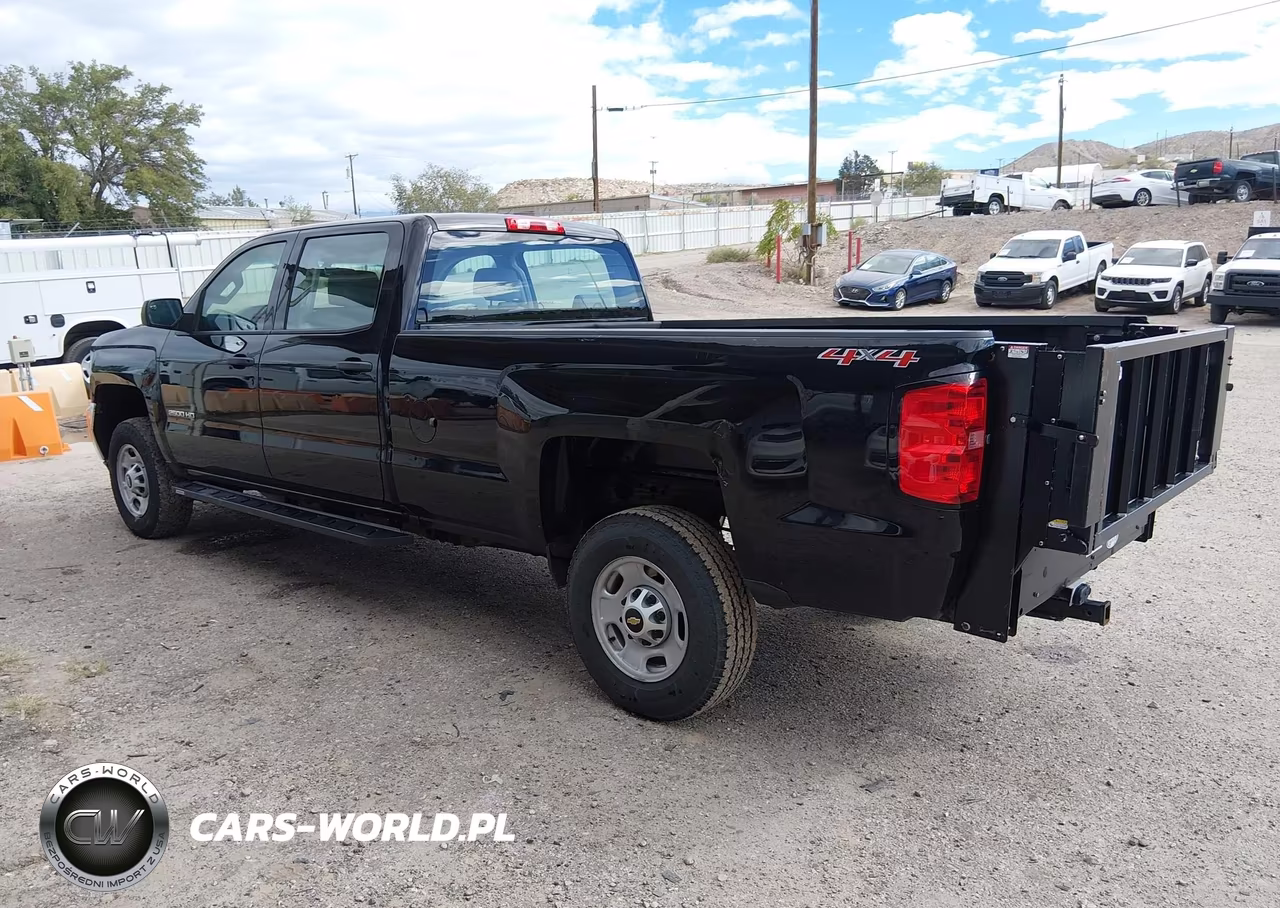 2017 Chevrolet Silverado 2500Hd Wt VIN:1GC1KUEG6HF203897 - 3