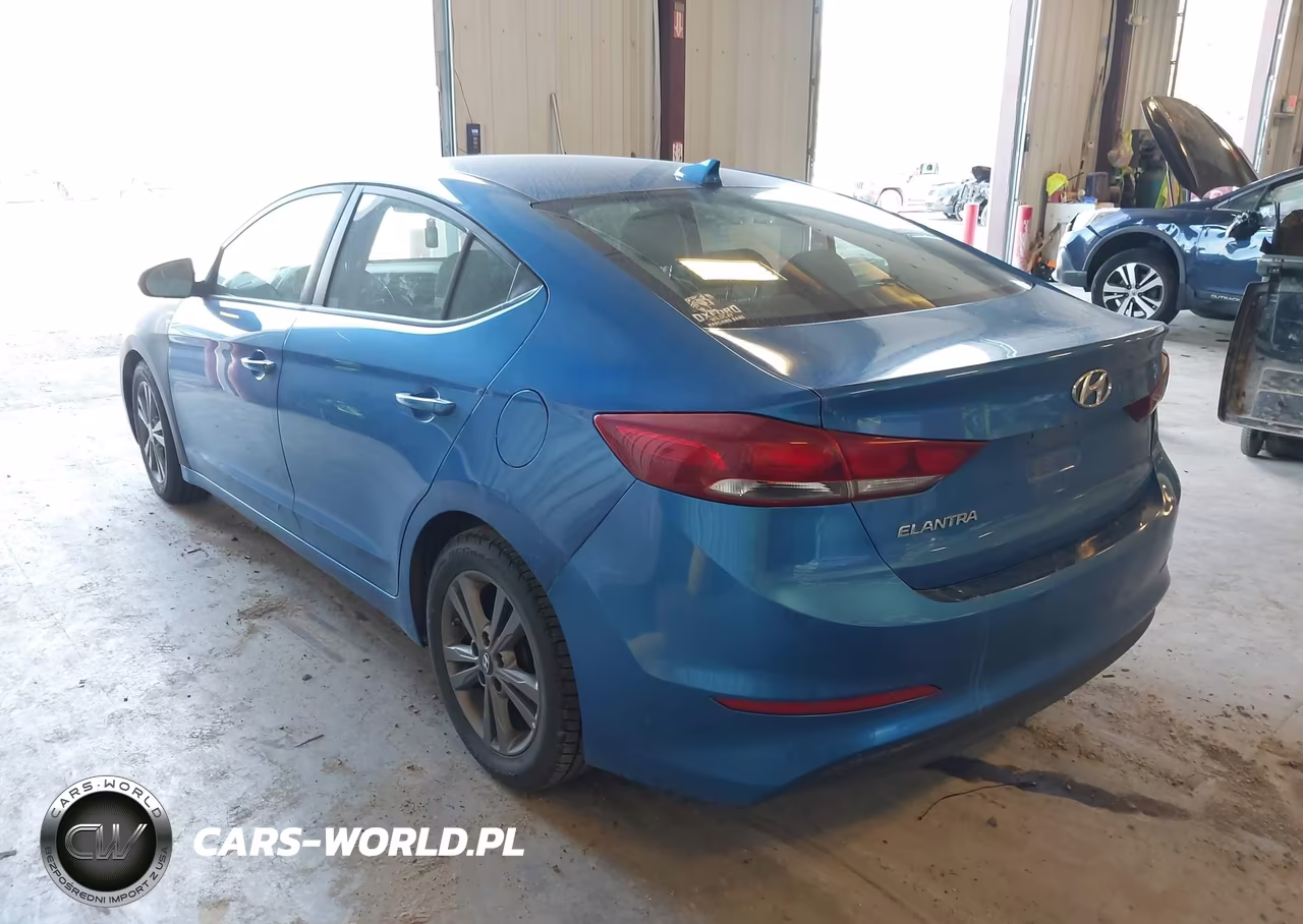 2018 Hyundai Elantra Sel VIN:5NPD84LF8JH233775 - 3