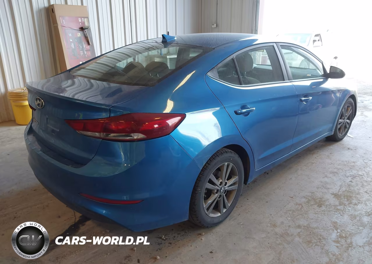 2018 Hyundai Elantra Sel VIN:5NPD84LF8JH233775 - 4