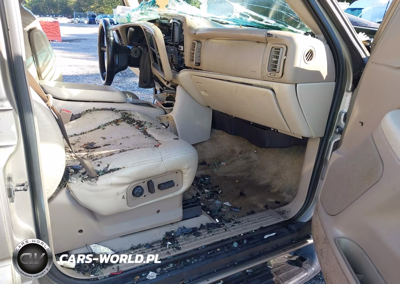 2002 Chevrolet Tahoe Lt VIN:1GNEC13Z22R276280 - 5