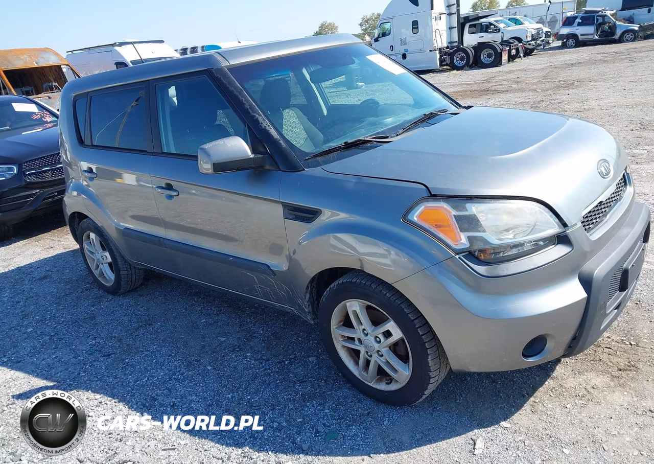 2011 Kia Soul +
