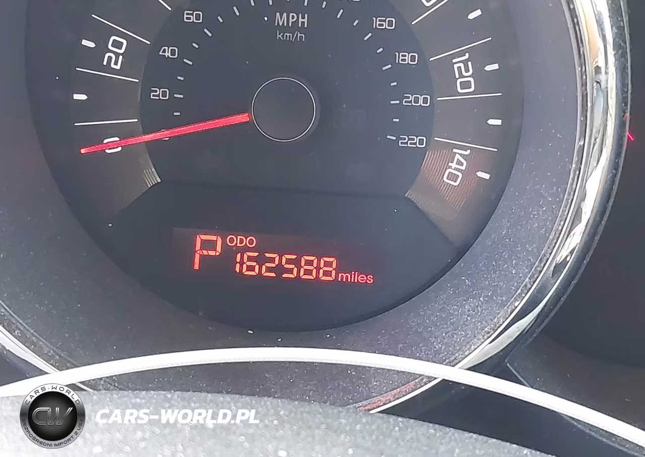 2011 Kia Soul + VIN:KNDJT2A23B7347159 - 12