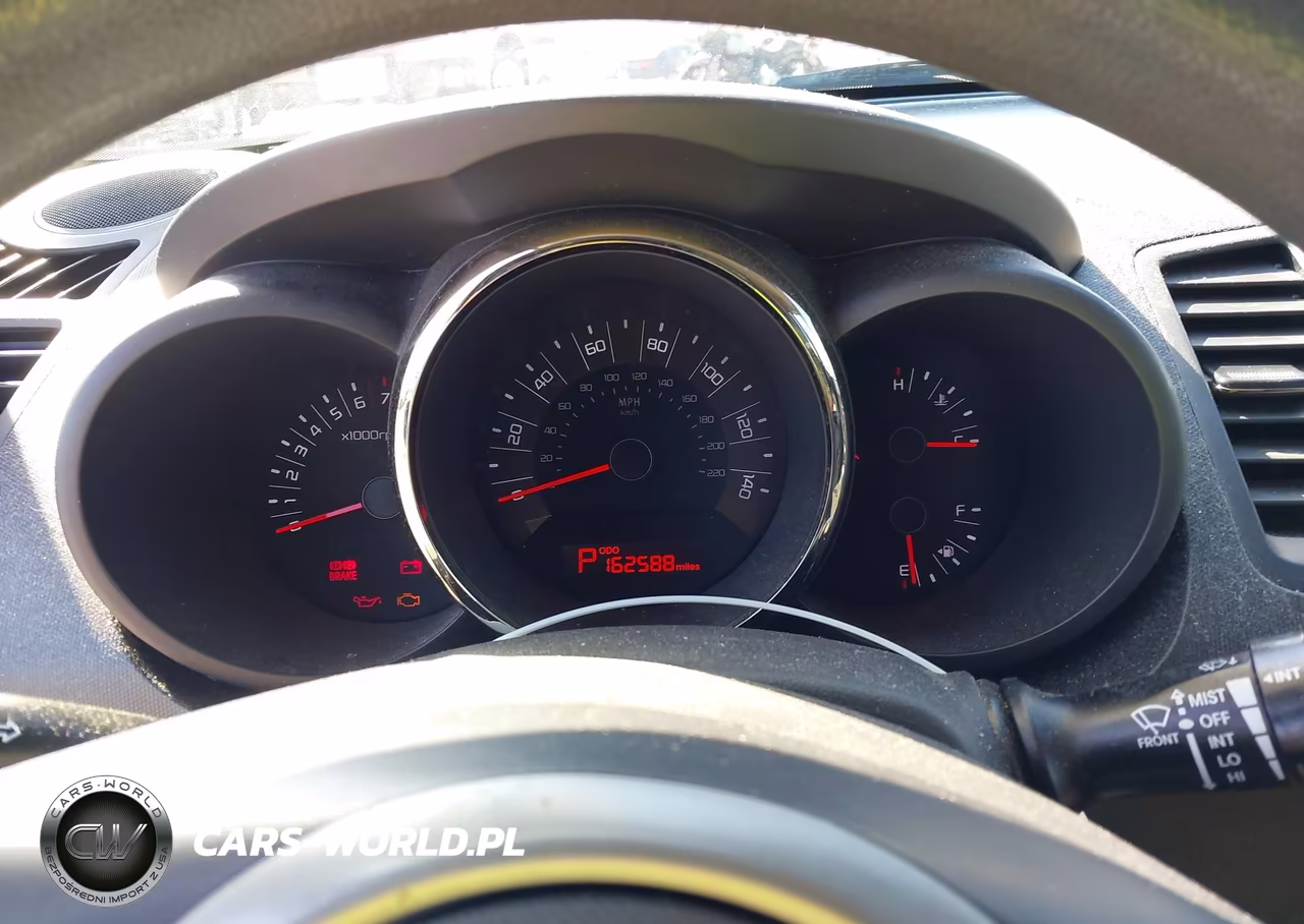 2011 Kia Soul + VIN:KNDJT2A23B7347159 - 7