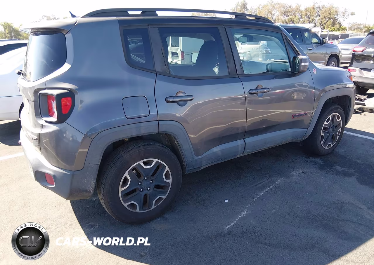 2016 Jeep Renegade Trailhawk VIN:ZACCJBCT0GPD32357 - 4