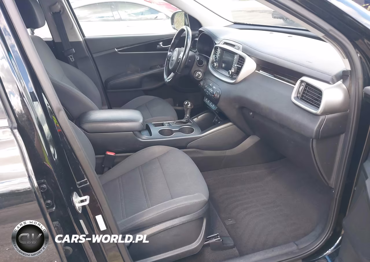 2017 Kia Sorento 3.3L Lx VIN:5XYPG4A50HG308965 - 5