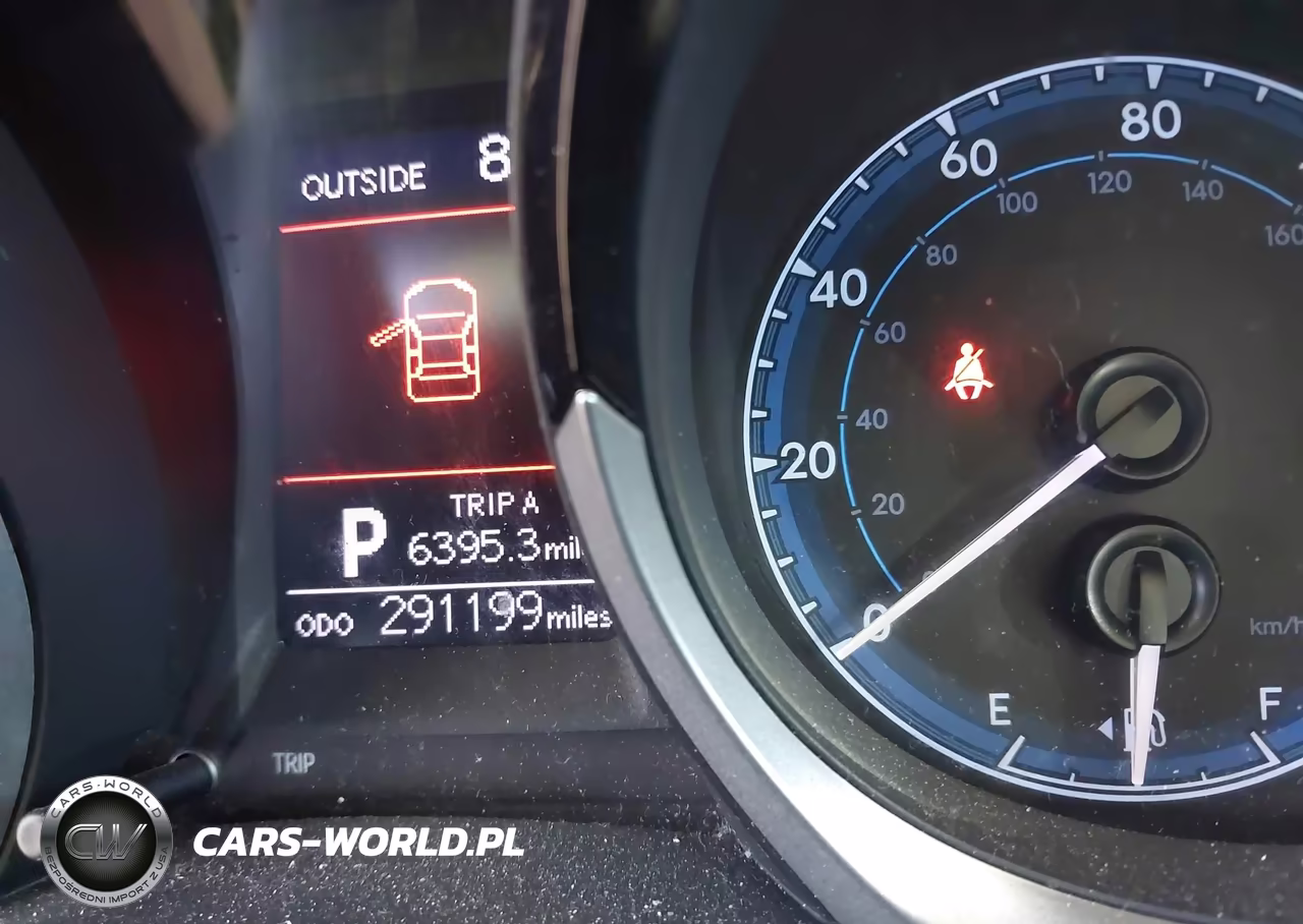 2014 Toyota Corolla S Plus VIN:5YFBURHE5EP064114 - 16