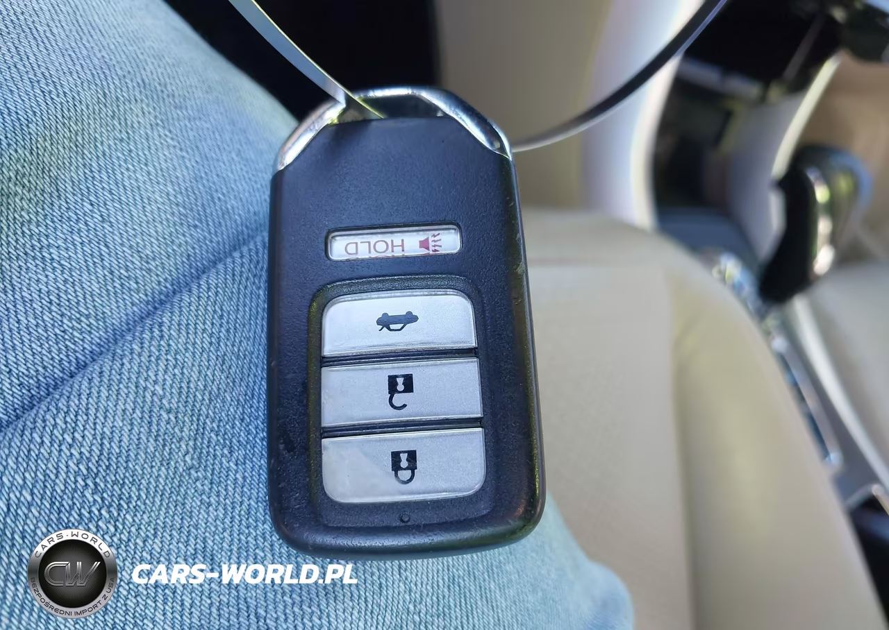 2015 Honda Accord Ex-L VIN:1HGCR2F82FA069692 - 11